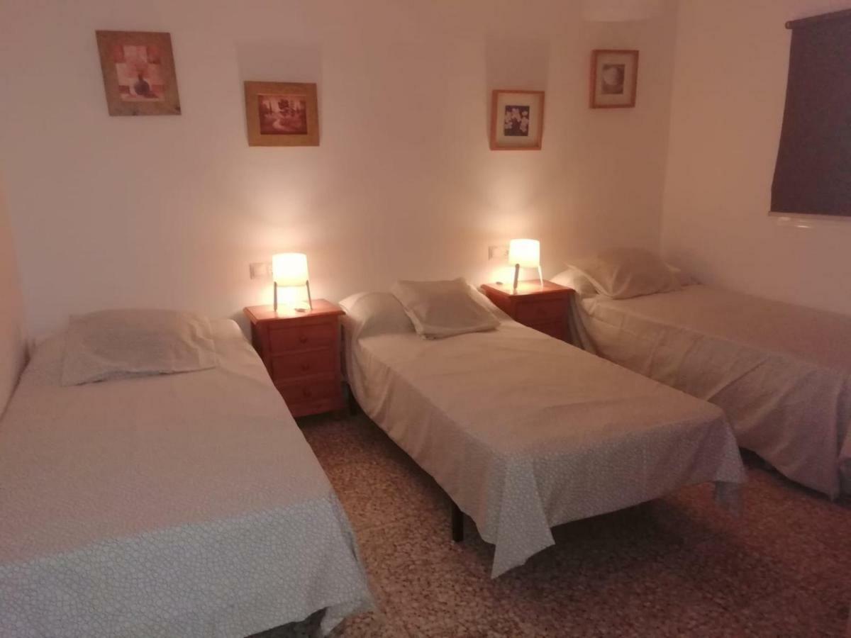 Casita A 800 Metros De Sevilla Camas Luaran gambar